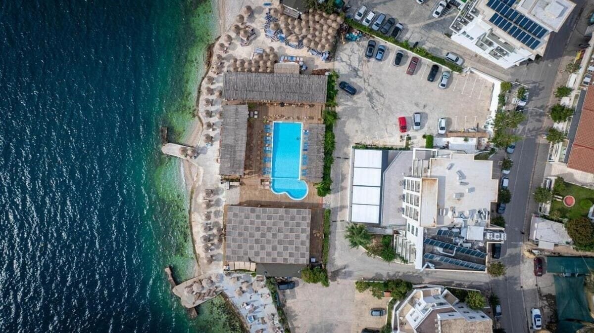 Grand Blue Aparthotel (ex. Grand, Riviera Apartments ) 3* суреті
